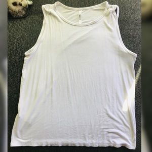 Fabletics Madeline Shoulder Twist Tank